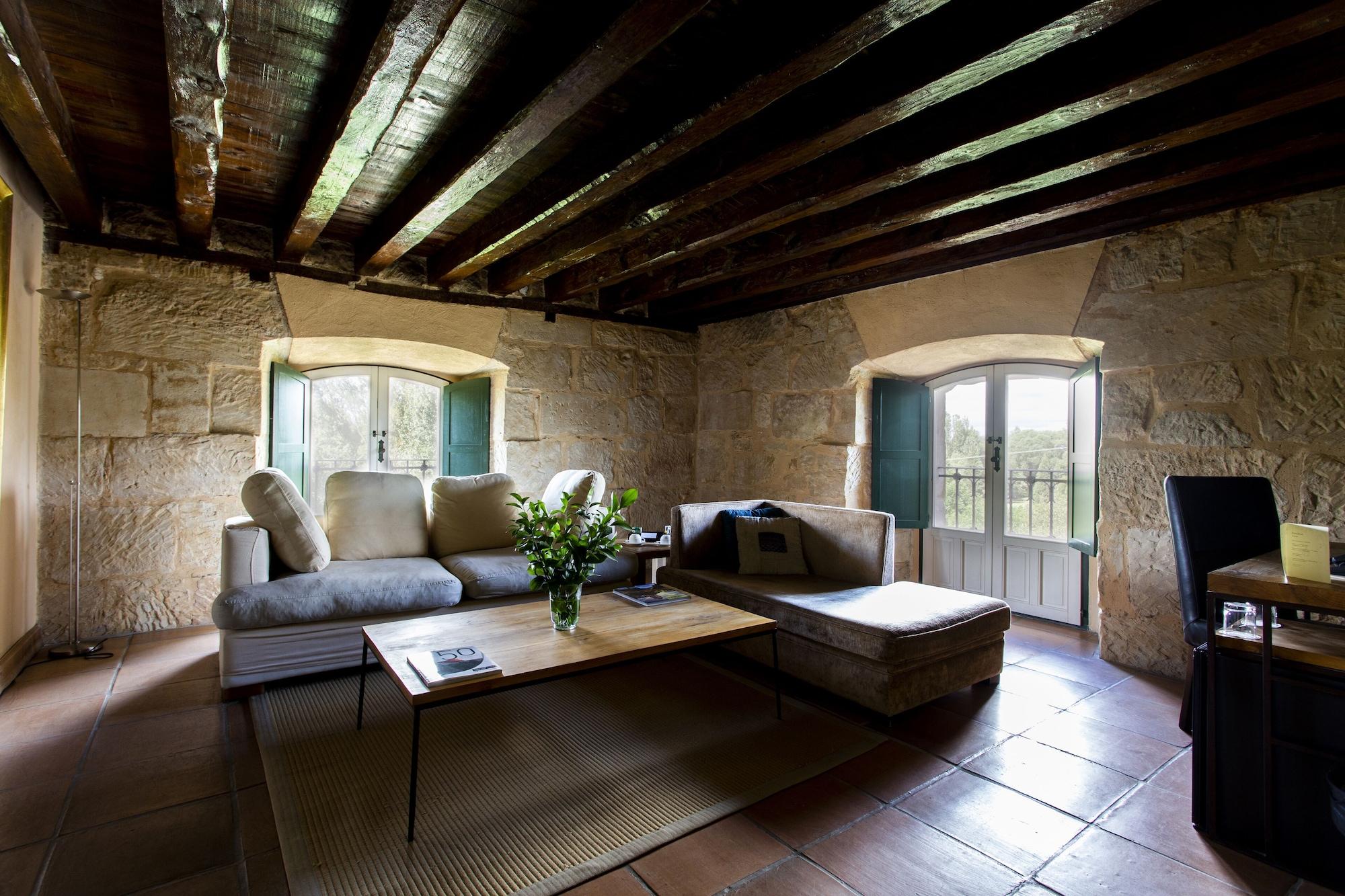 Hacienda Zorita Wine Hotel & Spa 巴尔韦尔东 外观 照片 The interior of the tower
